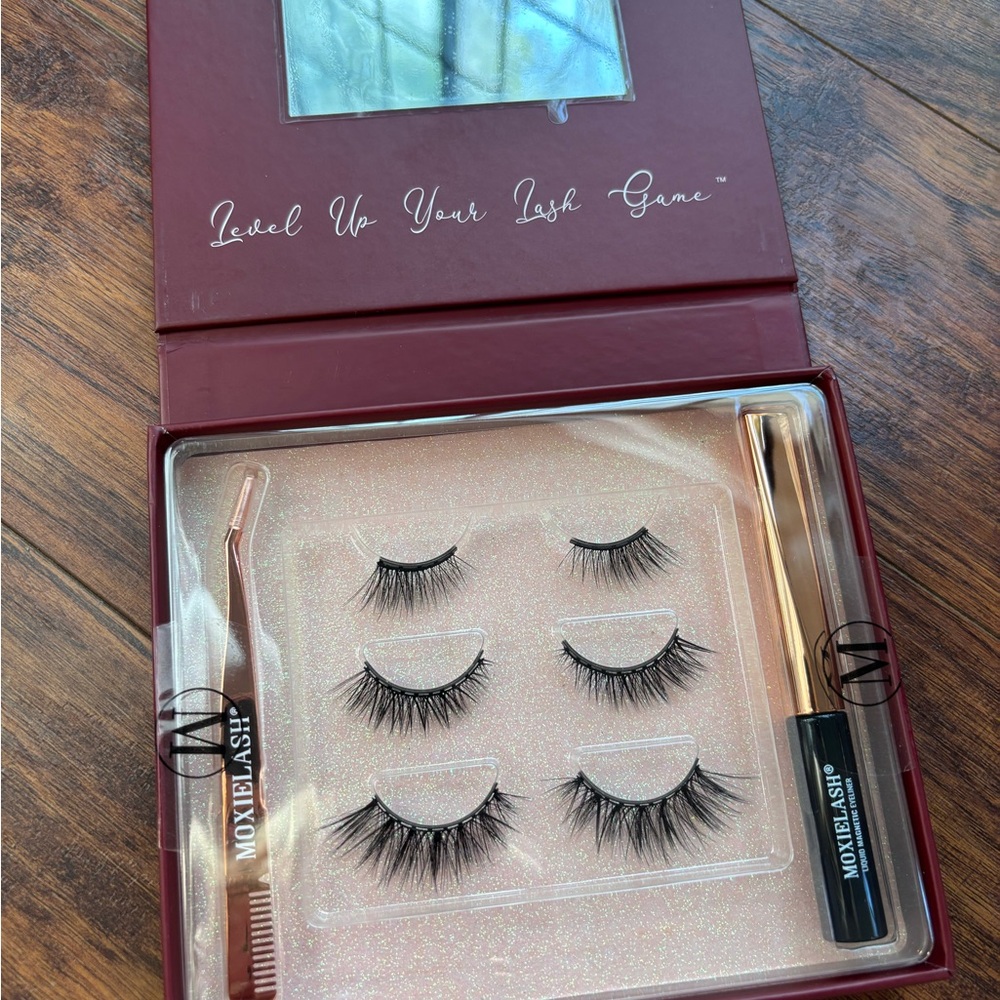 Moxie lash love kit